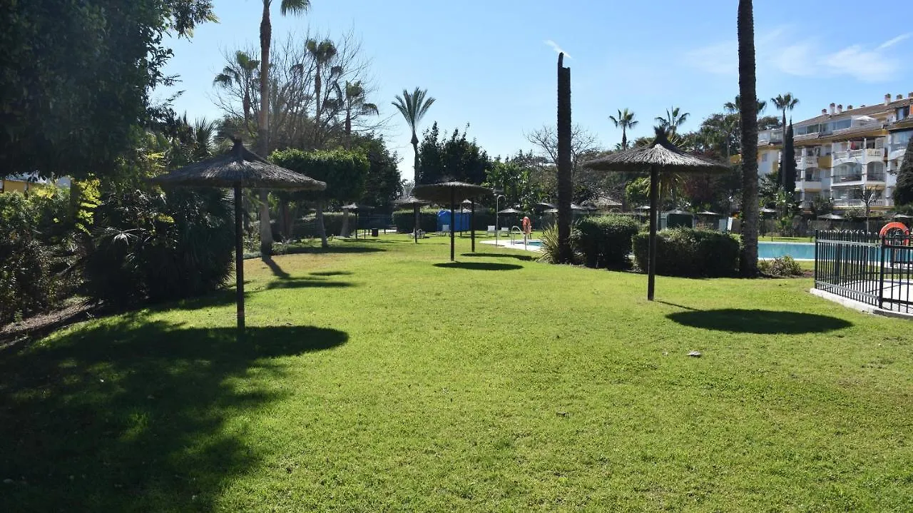 Dama Boutique Apt Marbella 0*,